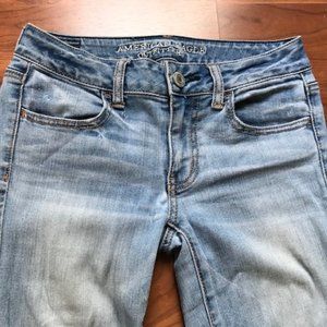 American Eagle Light washed Skinny Jeans